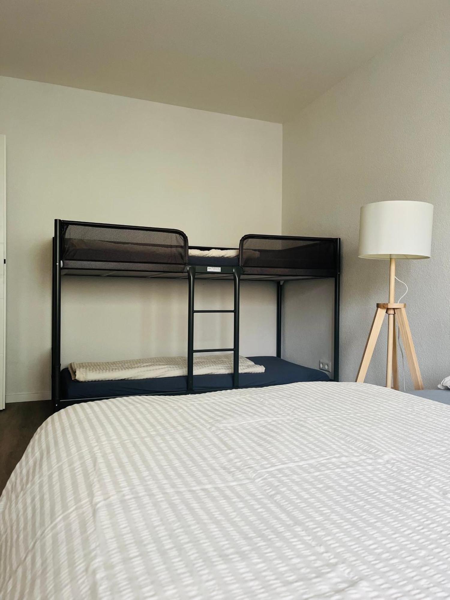 Black Forest City Apartment Mit Kostenlosem Parkplatz Φράιμπουργκ Εξωτερικό φωτογραφία