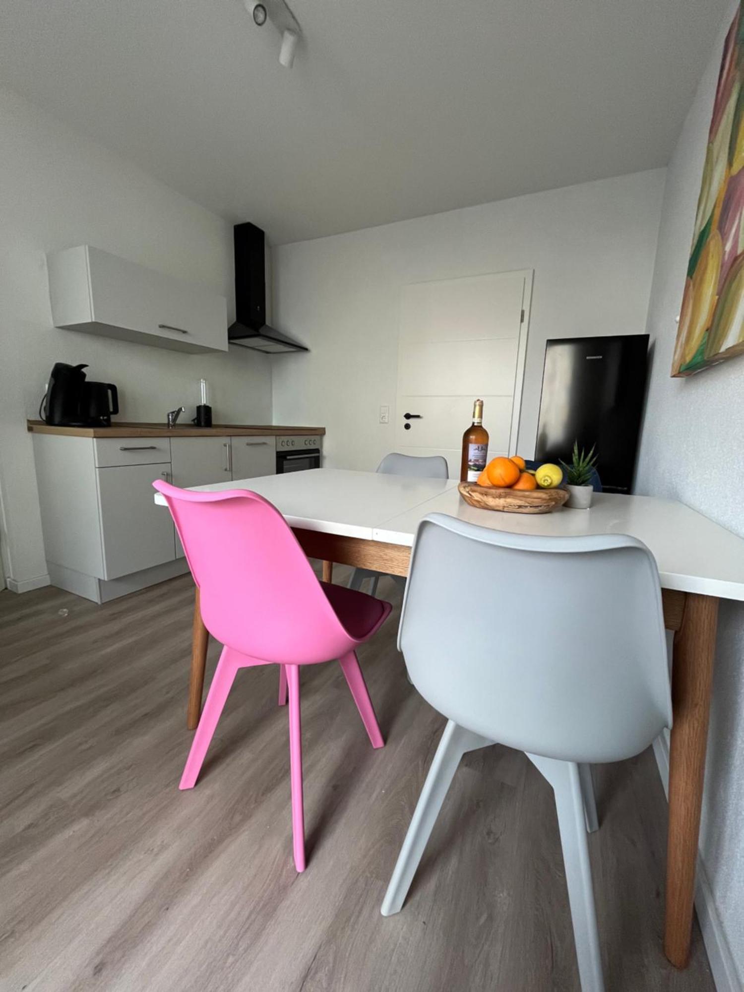 Black Forest City Apartment Mit Kostenlosem Parkplatz Φράιμπουργκ Εξωτερικό φωτογραφία